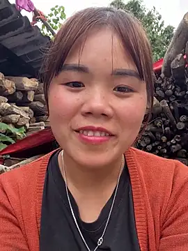 Snapshot of nachi-baby chatting on October 23, 9:41 am nachi-baby online show from October 23, 9:41 am