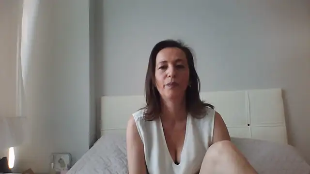 Snapshot of ArianaStarr chatting on June 25, 6:51 am ArianaStarr online show from June 25, 6:51 am