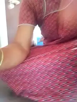 Snapshot of vedha4112telugu chatting on April 19, 6:56 am vedha4112telugu online show from April 19, 6:56 am