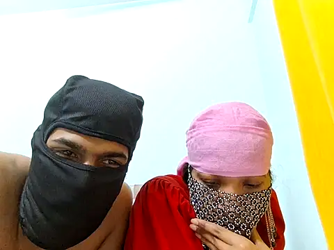 Snapshot of rubina003 chatting on October 28, 7:27 pm rubina003 online show from October 28, 7:27 pm