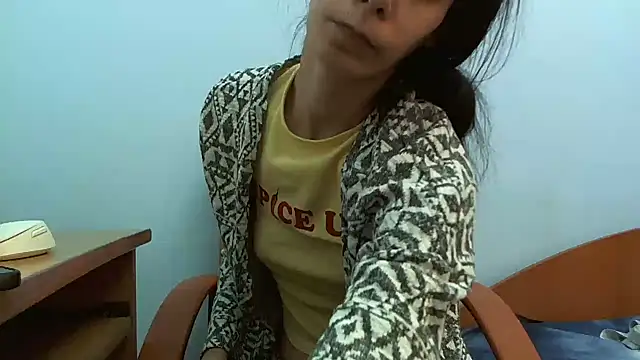 andreea713 online show from March 14, 1:38 pm