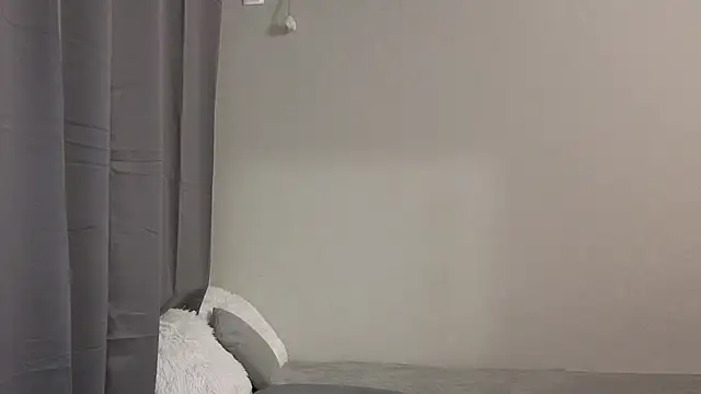 Snapshot of Oliver_star_boy_ chatting on November 3, 4:41 pm Oliver star boy online show from November 3, 4:41 pm