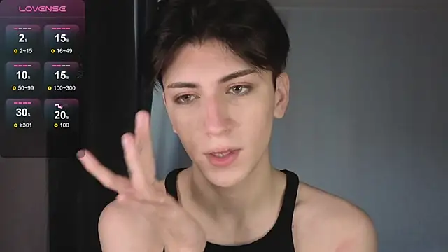 Snapshot of Oliver_star_boy_ chatting on November 25, 12:05 pm Oliver star boy online show from November 25, 12:05 pm