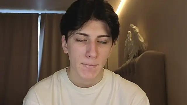 Oliver star boy  online show from January 12, 12:10 pm