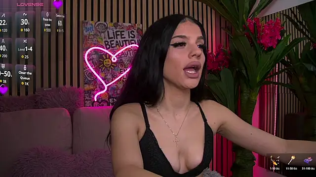 MirunaHaze online show from March 7, 5:15 am