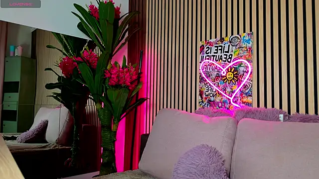 MirunaHaze online show from April 14, 3:45 am