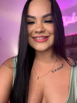 amber white15 online show from November 2, 4:15 am