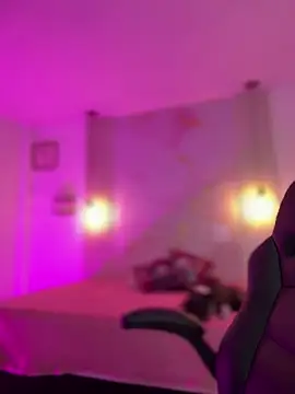 amber white15 online show from February 21, 11:39 pm