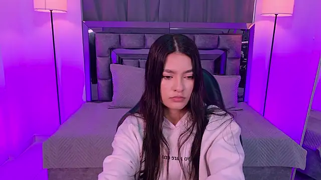 Bella Clark2 online show from March 31, 1:33 pm