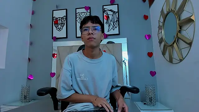 adams bobby online show from February 18, 11:28 am