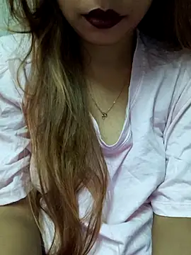 Snapshot of Sujatab250 chatting on April 29, 6:25 pm Sujatab250 online show from April 29, 6:25 pm