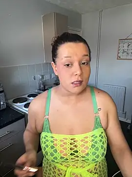 BubblesLovexox online show from February 22, 1:42 pm