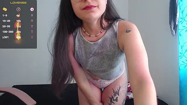 Snapshot of Vicky_cristinax chatting on October 29, 9:05 pm Vicky cristinax online show from October 29, 9:05 pm