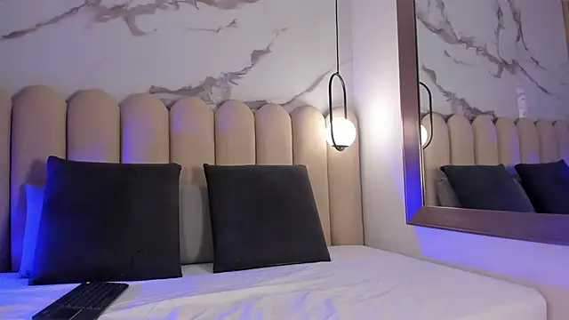 Snapshot of Vittoria__rossi chatting on November 19, 1:11 pm Vittoria rossi online show from November 19, 1:11 pm