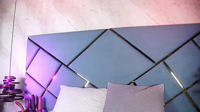  giggy 2 online show from December 22, 12:13 pm