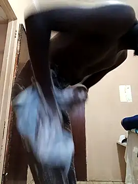 Snapshot of Fuckerblac chatting on February 16, 2:13 pm Fuckerblac online show from February 16, 2:13 pm