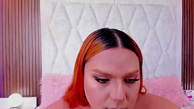 Snapshot of IrinaaVega chatting on November 12, 5:35 pm IrinaaVega online show from November 12, 5:35 pm