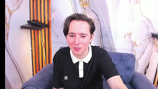 Snapshot of Aaron_LatinMen chatting on October 26, 6:36 pm Aaron LatinMen online show from October 26, 6:36 pm