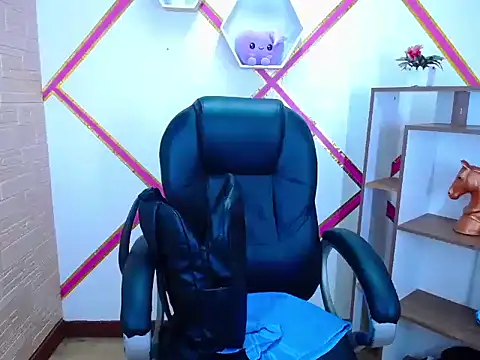 Snapshot of Keith_Amara chatting on October 24, 6:04 pm Keith Amara online show from October 24, 6:04 pm