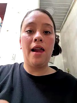 Snapshot of chanelketty chatting on November 29, 1:58 pm chanelketty online show from November 29, 1:58 pm