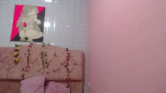 Snapshot of Victoria_Alvarez chatting on November 8, 2:12 am Victoria Alvarez online show from November 8, 2:12 am