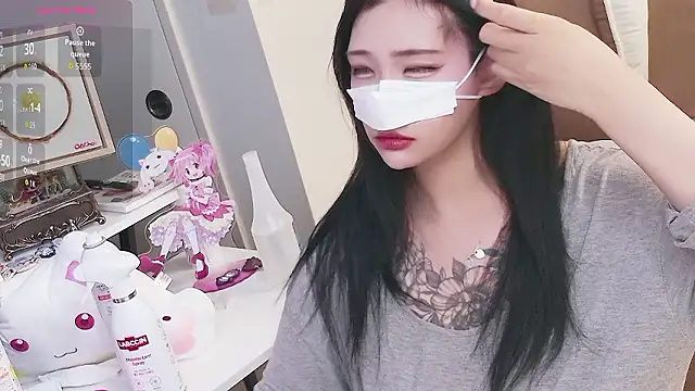 Milk Sola online show from May 31, 12:45 pm