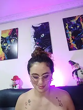 Caroline Jons online show from December 14, 10:42 am