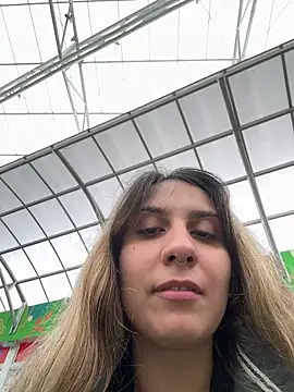 sarah honey   online show from April 17, 3:15 pm