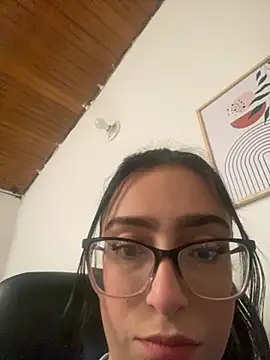 Snapshot of Kloe_Novoa chatting on October 31, 1:56 pm Kloe Novoa online show from October 31, 1:56 pm