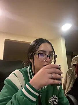 Kloe Novoa online show from March 24, 12:10 pm