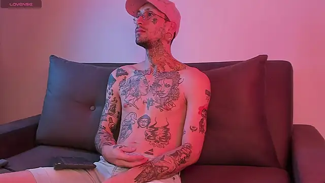 Snapshot of TokyoHatsumoto chatting on October 28, 1:25 pm TokyoHatsumoto online show from October 28, 1:25 pm