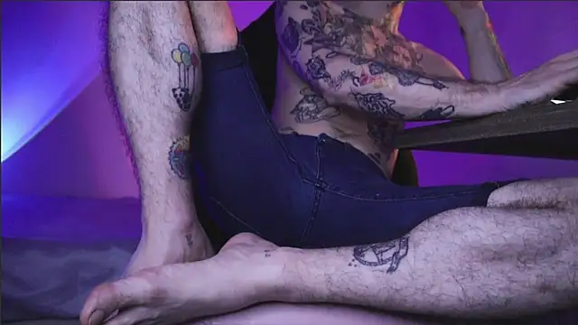 Snapshot of TokyoHatsumoto chatting on November 29, 12:24 am TokyoHatsumoto online show from November 29, 12:24 am