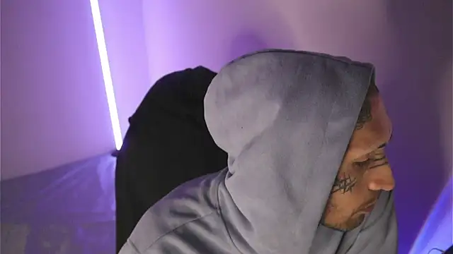 Snapshot of TokyoHatsumoto chatting on February 3, 2:53 am TokyoHatsumoto online show from February 3, 2:53 am