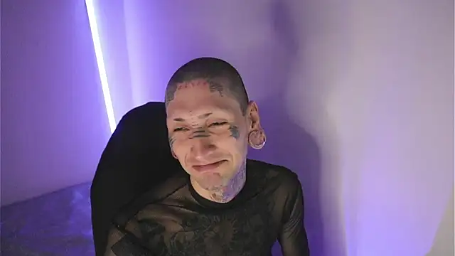 Snapshot of TokyoHatsumoto chatting on February 6, 11:52 pm TokyoHatsumoto online show from February 6, 11:52 pm