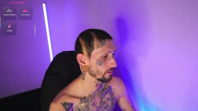 Snapshot of TokyoHatsumoto chatting on February 28, 11:39 pm TokyoHatsumoto online show from February 28, 11:39 pm