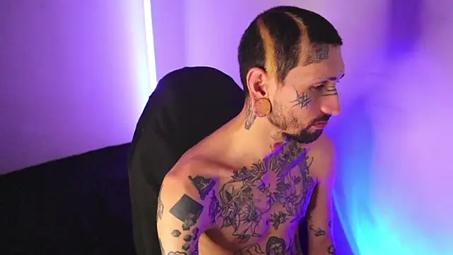 Snapshot of TokyoHatsumoto chatting on March 1, 11:29 pm TokyoHatsumoto online show from March 1, 11:29 pm