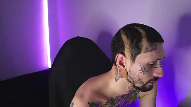 TokyoHatsumoto online show from March 5, 1:01 am