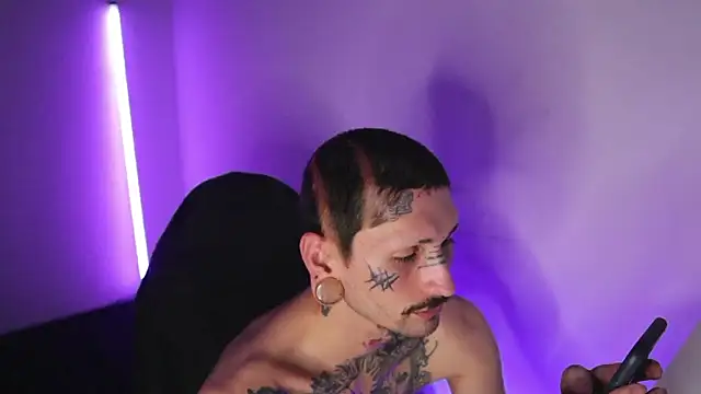 TokyoHatsumoto online show from March 9, 11:20 pm