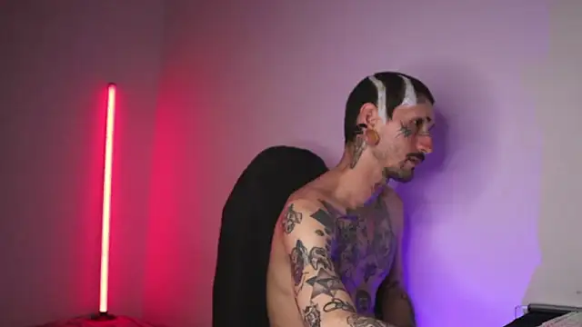 TokyoHatsumoto online show from March 13, 11:22 pm