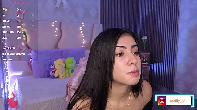 MAIILY TAY online show from February 17, 12:12 pm