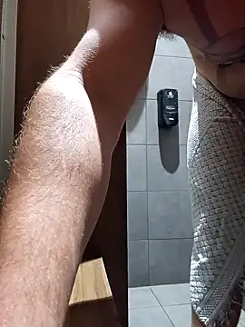 ozone1992 online show from April 13, 8:47 pm