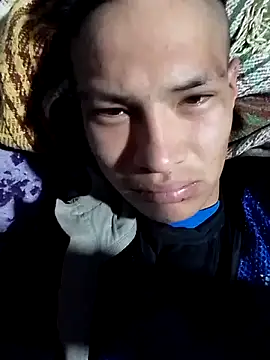 Snapshot of Ojitosbrrr chatting on November 12, 9:32 am Ojitosbrrr online show from November 12, 9:32 am