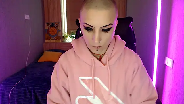 Sweet-n-Strong online show from April 10, 5:34 am