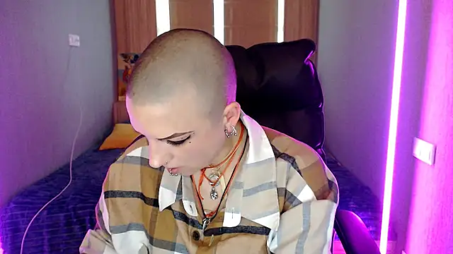 Sweet-n-Strong online show from April 11, 7:45 am