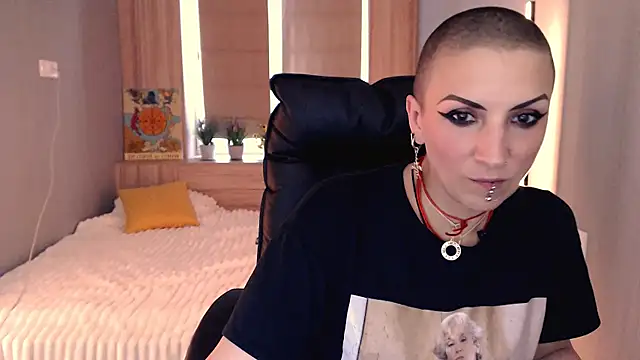 Sweet-n-Strong online show from July 8, 11:48 am