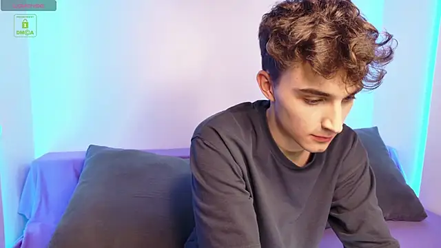 Snapshot of Richard_steele_hot chatting on July 3, 3:18 pm Richard steele hot online show from July 3, 3:18 pm