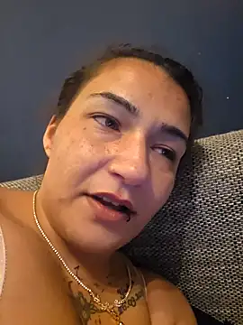 Hausverbot3 online show from April 29, 7:53 pm