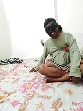 Snapshot of Fucking_Naughty_Couple chatting on November 29, 7:44 am Fucking Naughty Couple online show from November 29, 7:44 am