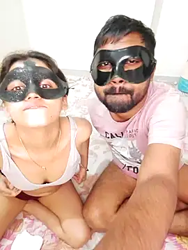 Snapshot of Fucking_Naughty_Couple chatting on February 14, 6:04 pm Fucking Naughty Couple online show from February 14, 6:04 pm