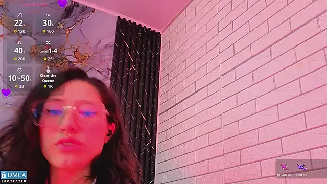 eva delight  online show from March 28, 11:10 am